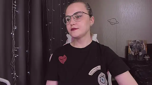 Онлайн чат XXX MissBrightShine