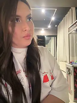 TrishaWinslet Live XXX-Chat