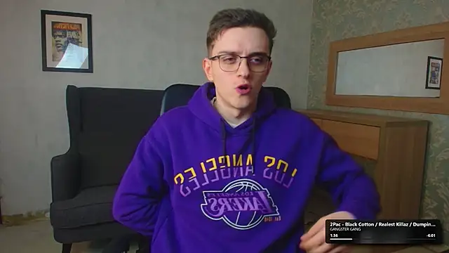 FelixStarkk 即時 XXX 聊天