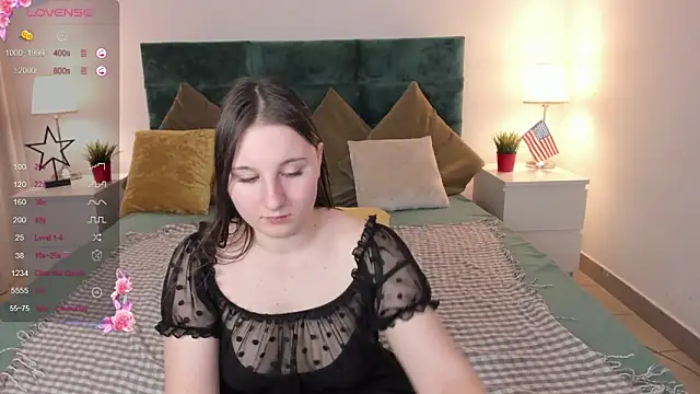 CuddlysKitty's Live XXX Chat