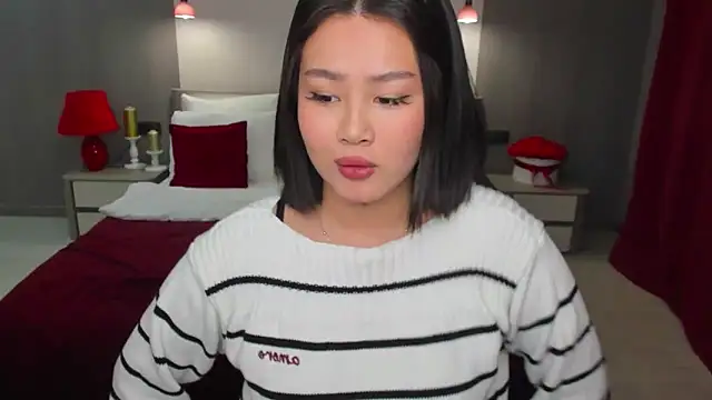 Brunette_Charm live XXX chat