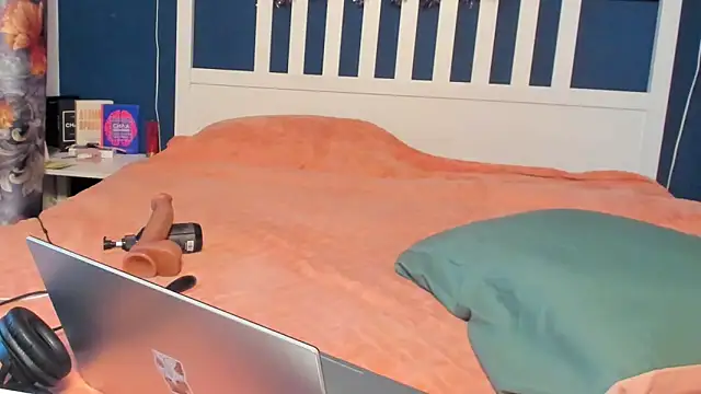 Santythousand's Live XXX Chat