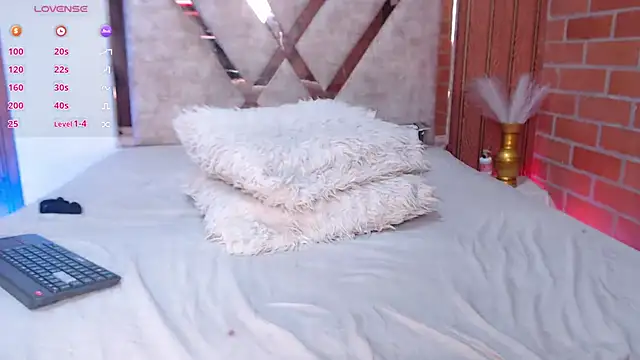 دردشة AGATHAA_WHITE الجنسية المباشرة