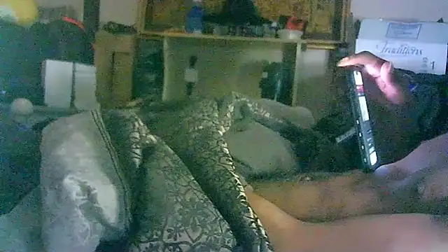 ON3YOULLN3VER_FIR3's Live XXX Chat