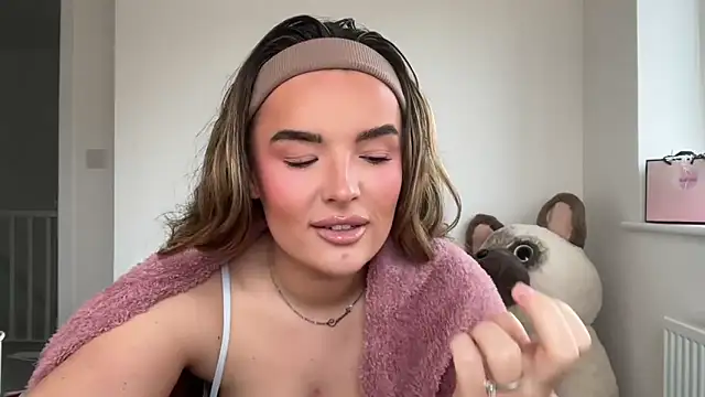 maisiesmithx's Live XXX Chat