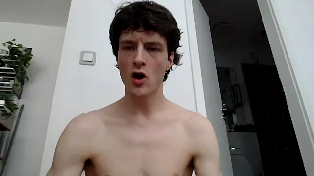 MindlyXXX Show in webcam