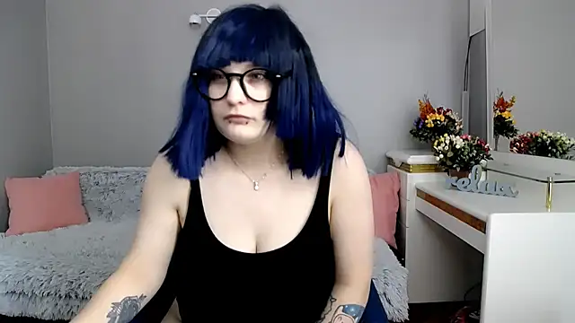 Estheri 现场XXX聊天