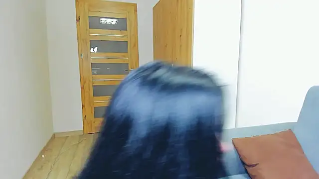 دردشة BrilliantGirll الجنسية المباشرة