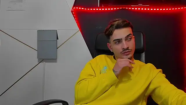 دردشة BrandonTate الجنسية المباشرة