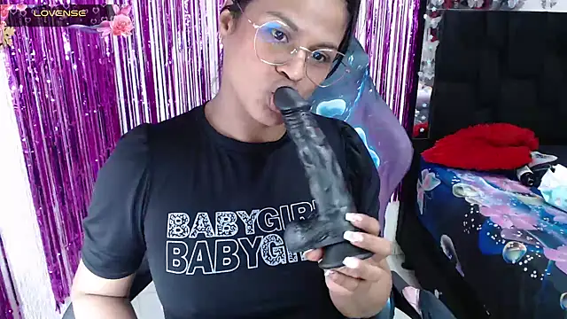 SweetAlmaa – Live XXX-chat