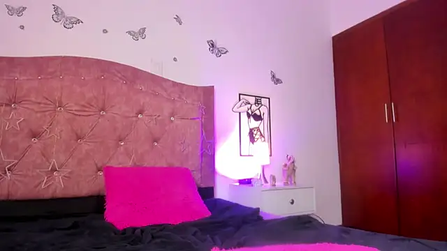 DesireSweet's Live XXX Chat