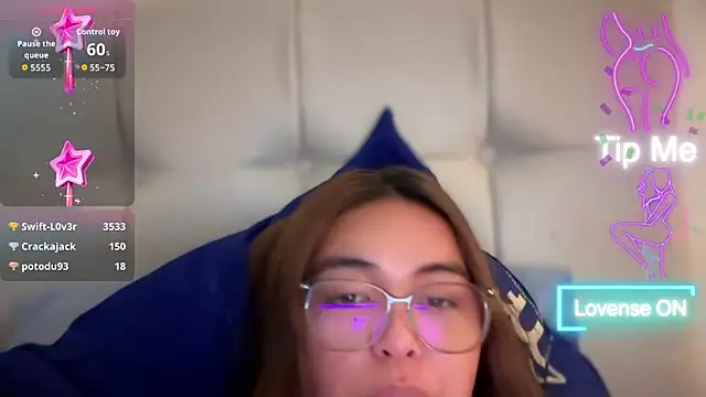 urasianlady Adlı Modelin Canlı XXX Sohbeti