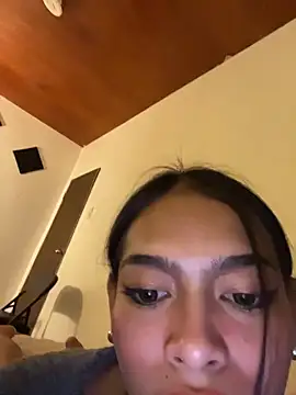 ClaryFrayx's Live XXX Chat