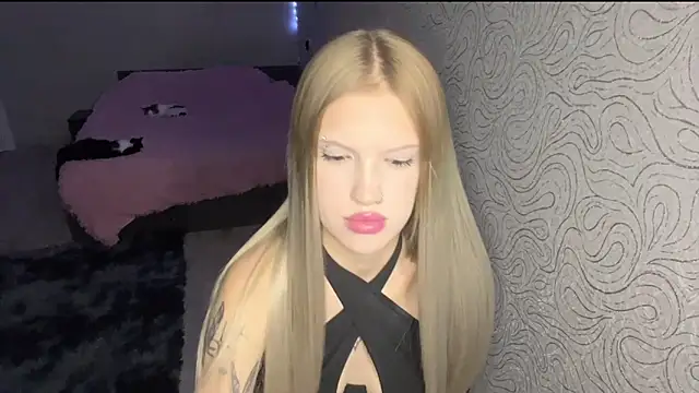 XXX chat uživo modela JuliaElse