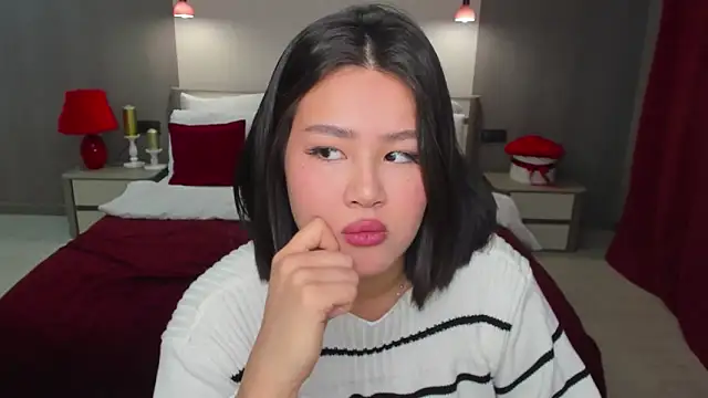 Brunette_Charm's Live XXX Chat