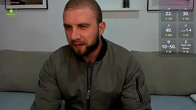 Gerard_Finbar live XXX chat