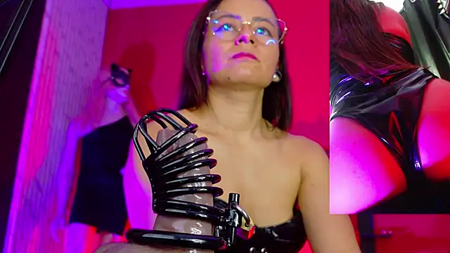 Вебкам-шоу MistressSlut1