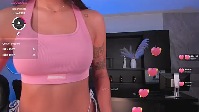 AllyJensen: онлайн-секс-чат