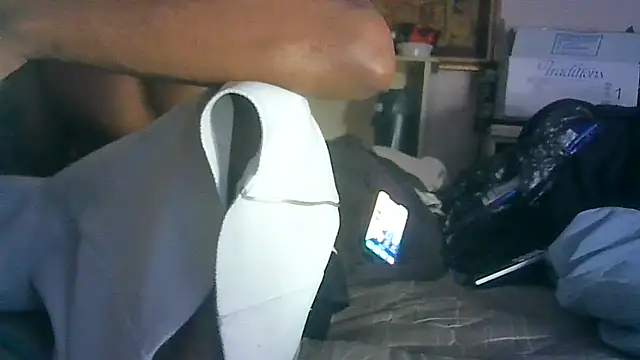 ON3YOULLN3VER_FIR3 Chat XXX in diretta