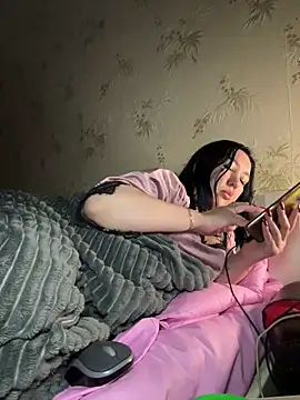 Naughtbaby_2025 – Live XXX-chat