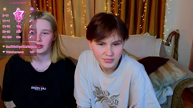 XXX chat uživo modela Girls_Fingers