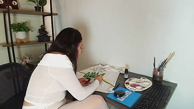 Chat +18 de _Victoria_Collins ao vivo