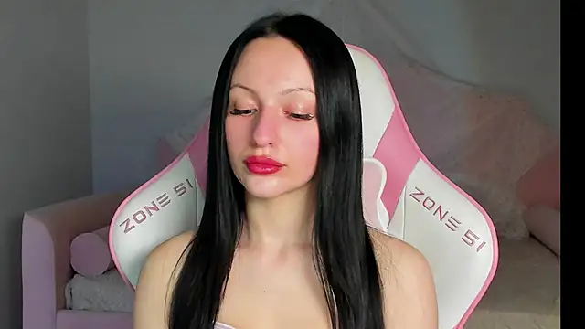 NaomiBlakes' Live XXX Chat