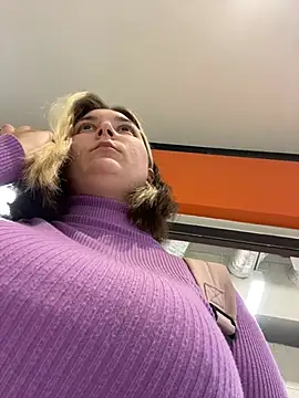 KateBurlesk: онлайн-секс-чат