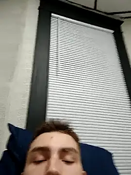 CurvyWeakling's Webcam Show