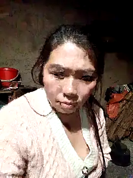 Chat +18 de quynhkoolbae ao vivo