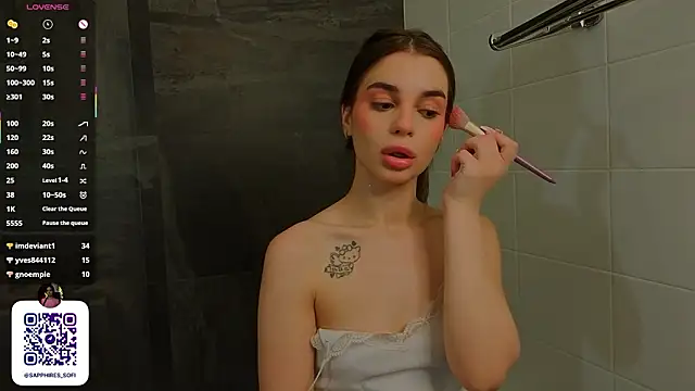 LauraHansil's Live XXX Chat