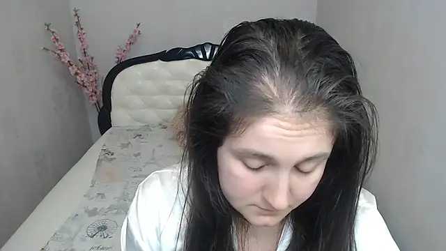 Holliy_Cooper Chat XXX in diretta