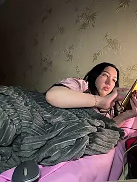 Naughtbaby_2025 Obrolan Langsung XXX