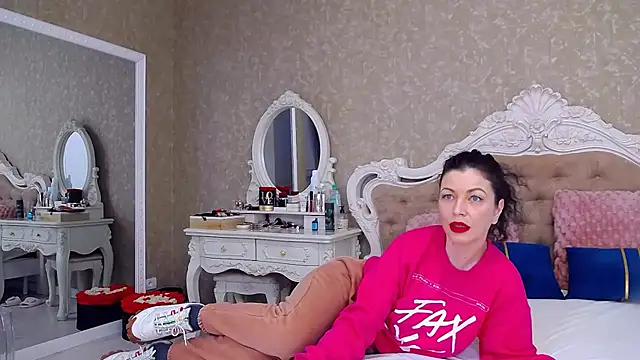 NataliaRed's Live XXX Chat