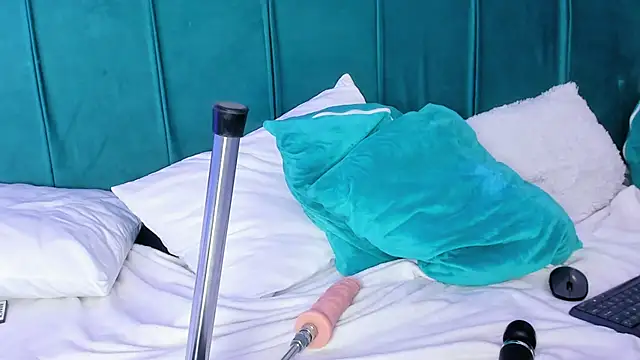 ninna_curly – Live XXX-chat