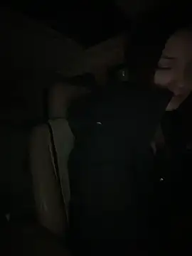 Show modela DollyTall na web-kameri