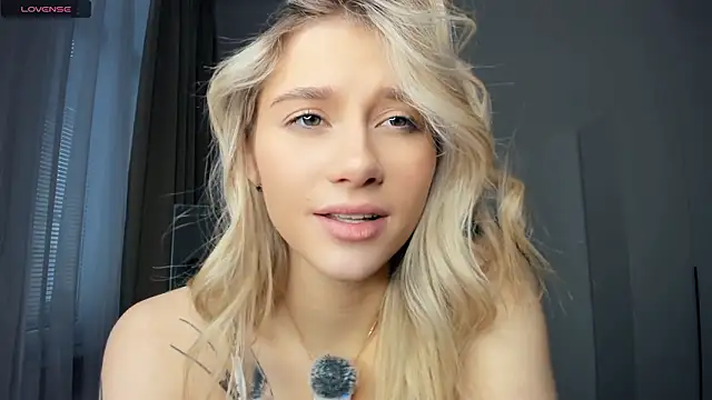 FaaBinaa's Live XXX Chat