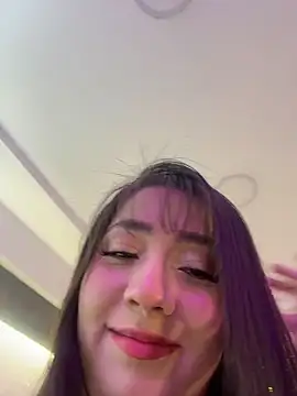 Hannahpradaa_: απευθείας συνομιλία ΧΧΧ