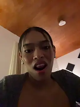 ClaryFrayx's Live XXX Chat