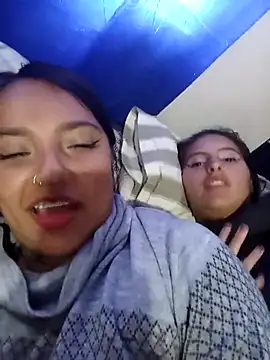 sharon_and_sharit's Live XXX Chat