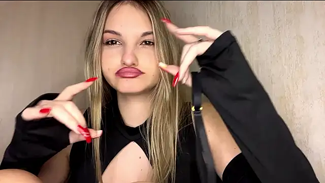 EmllyLighty Live XXX-Chat