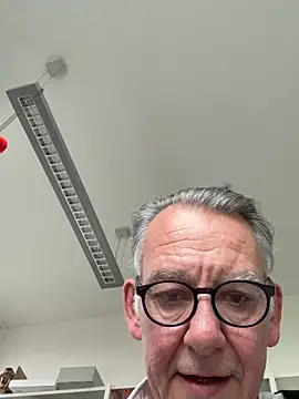 ClaraMigger@xh's Webcam Show