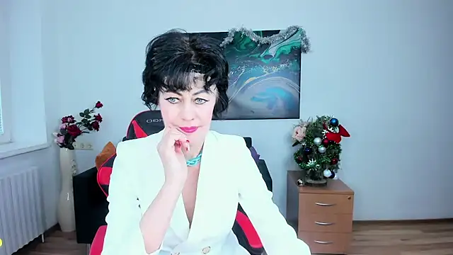 Silvia_Wallec: απευθείας συνομιλία ΧΧΧ