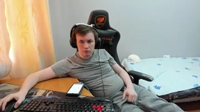 iliaskrislove's Live XXX Chat