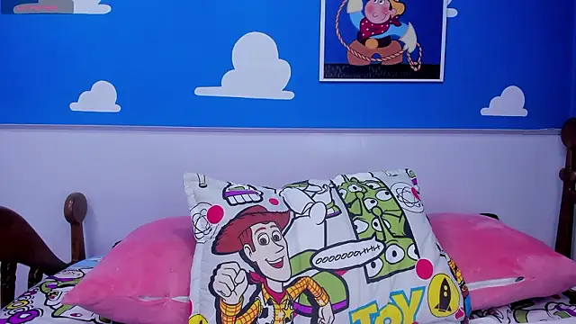 Chat +18 de miss__evolet ao vivo