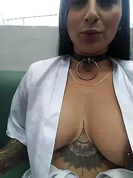 دردشة FrancescaSkuirt الجنسية المباشرة