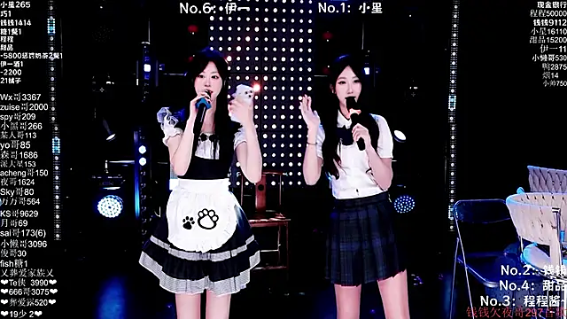 ZZ000S33 Live XXX-chat