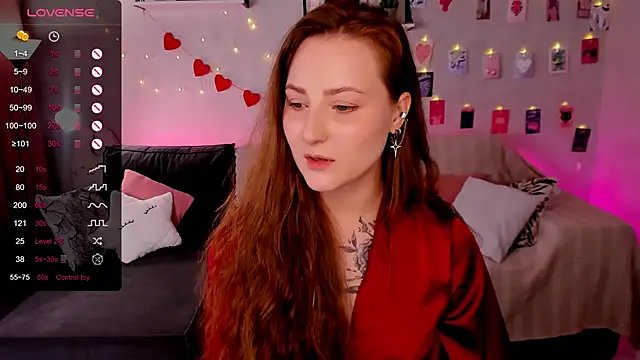 Онлайн чат XXX velvet_cherry_