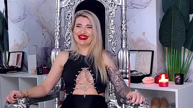 NightshadeIris Live XXX-Chat