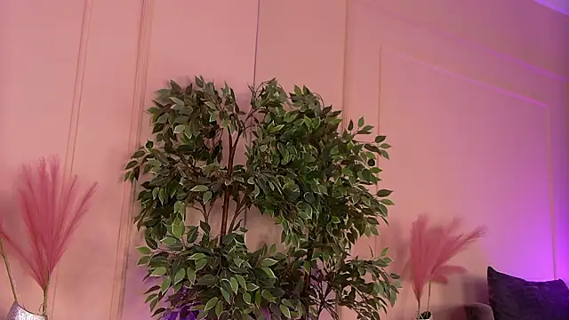 CrystalRedx's Live XXX Chat